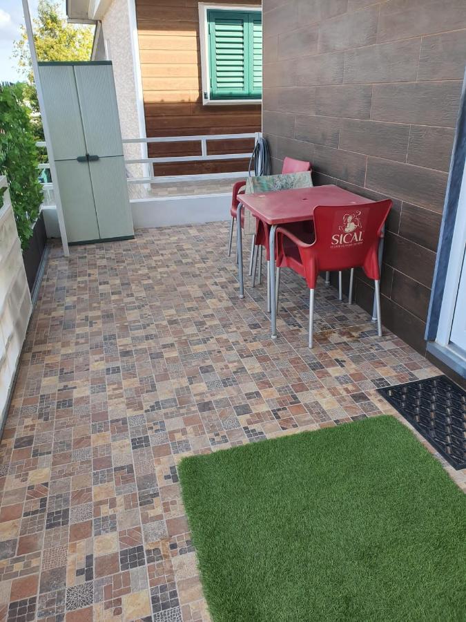 Residencial T2 No Parque Verde Quinta do Conde Esterno foto